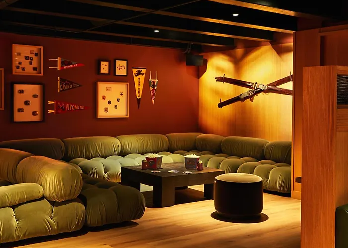 Trailborn Hole, Outdoor Collection By Marriott Bonvoy