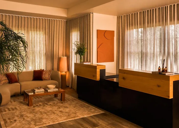 Trailborn Hole, Outdoor Collection By Marriott Bonvoy